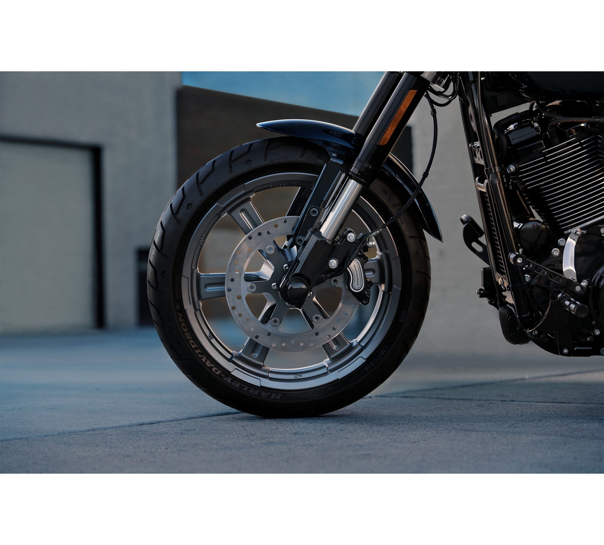 Harley Davidson 43300590 Annihilator 18 in. Front Wheel KIT,FR WHL,6 S ...