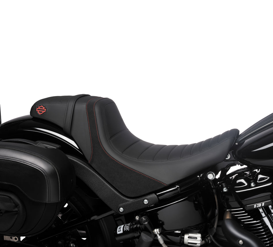 Harley-Davidson 52000786 Switchback Seat – Red Stitch