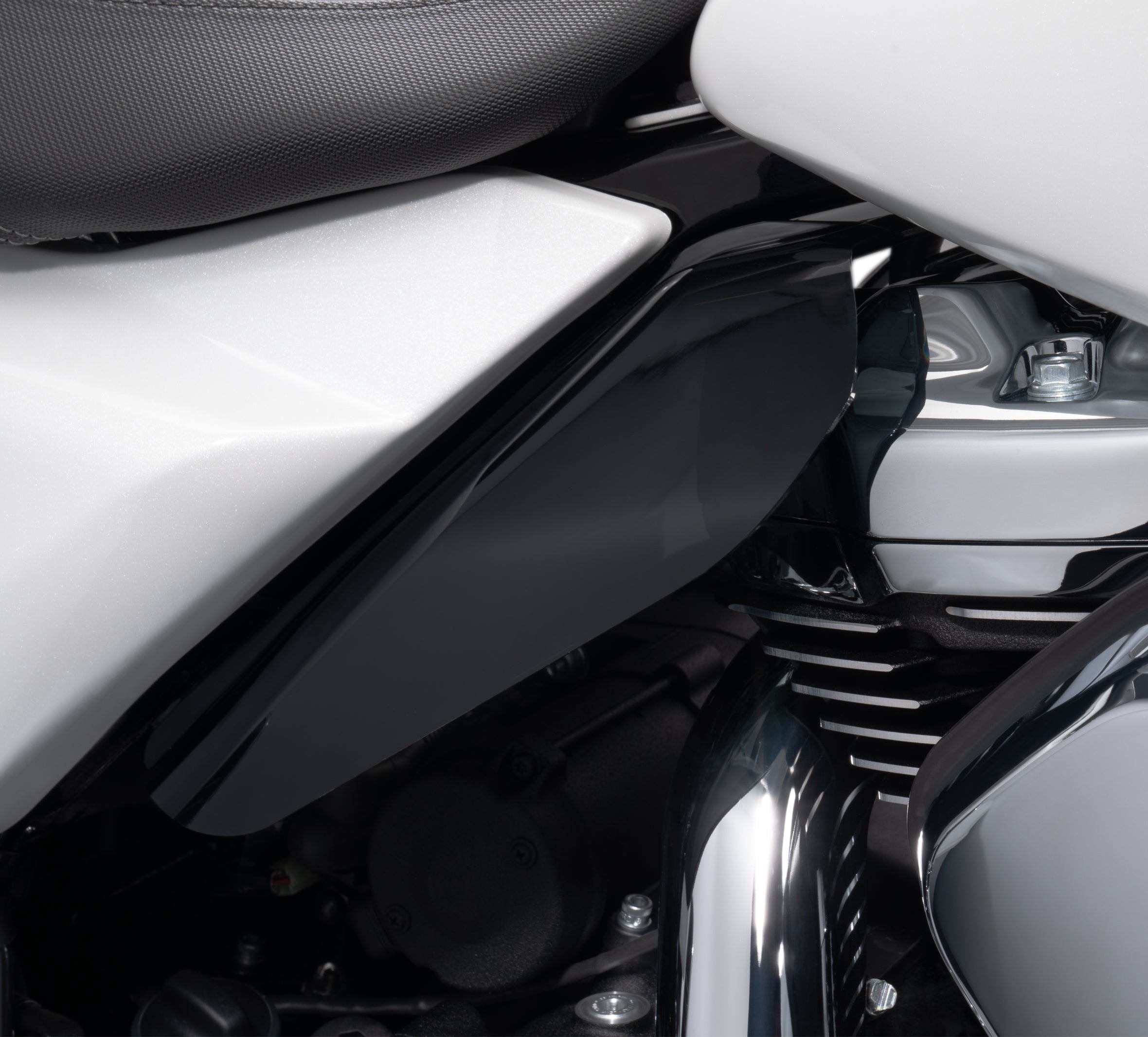 Harley Davidson 57200418 Mid-Frame Air Deflector KIT,SHRD,AIR DEFLECTO ...