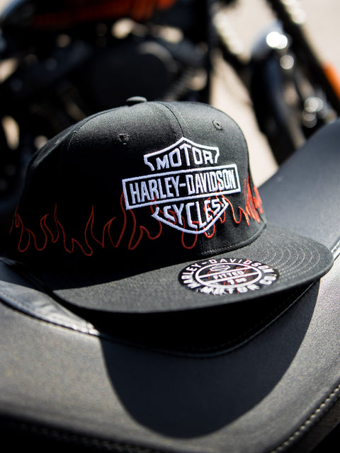 Harley-Davidson®Hat Woven Fitted Black Flame 97621-24VM