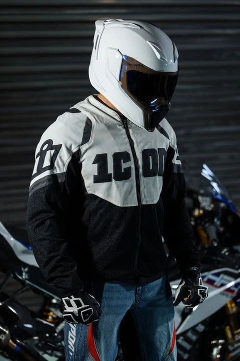 ICON Ultraflite MIPS Helmet Gloss White