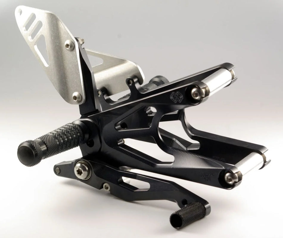 Gilles Tooling FXR Adjustable Rearset Black (FXR-BM01-B)