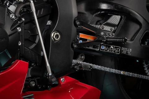 Gilles Tooling FXR2 Adjustable Rearset Black (FXR2-B001-B)