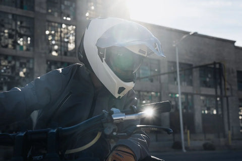ICON Threshold Modular Helmet Gloss White