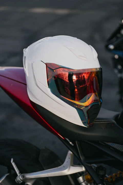 ICON Ultraflite MIPS Helmet Gloss White