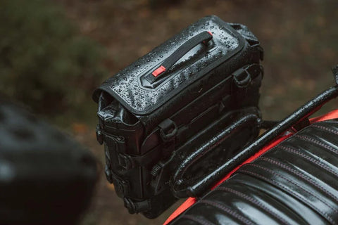 SW-Motech SysBag WP M with Right adapter plate (17-23 Liters)