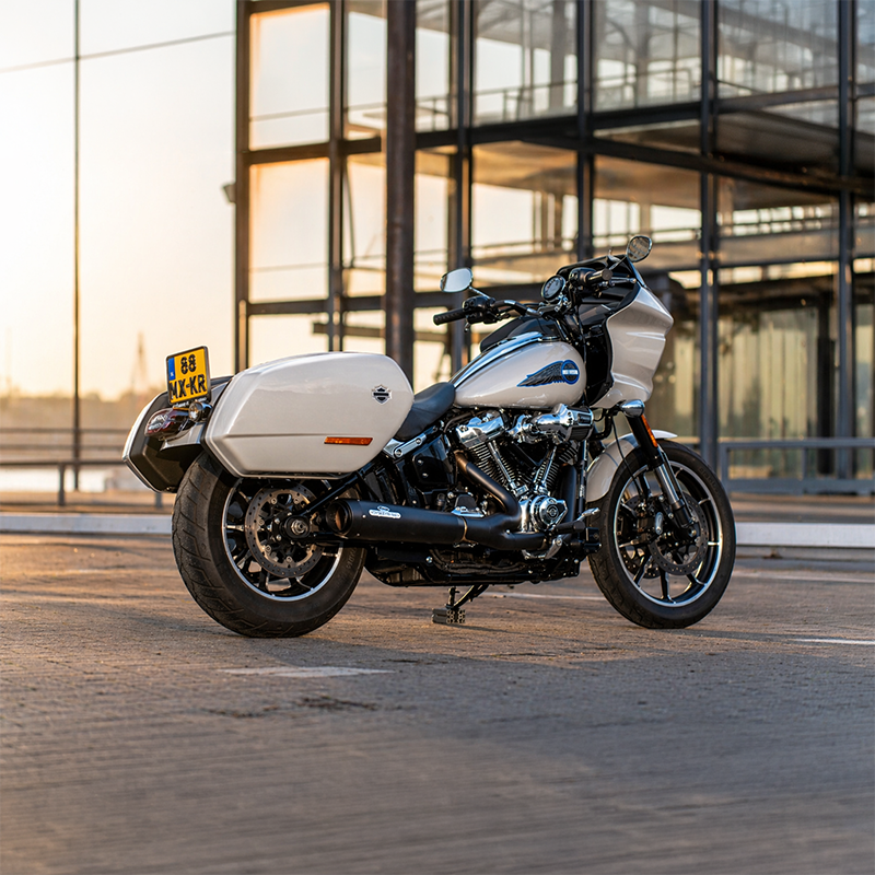 Dr. Jekill & Mr. Hyde Twenty-One Brushed Stainless Steel Exhaust Harley-Davidson Heritage Classic 107, Softail Slim 107 & Softail Standard 2021–2024 EP-252299 — J&H's photograph of the Twenty-One system on a Harley-Davidson Softail