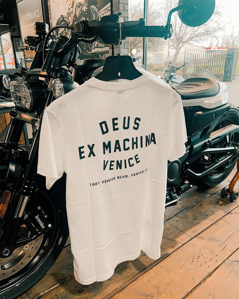Deus ex Machina®️ Venice Skull T-Shirt White T_DMH31645C-WHT Harley Davidson Direct