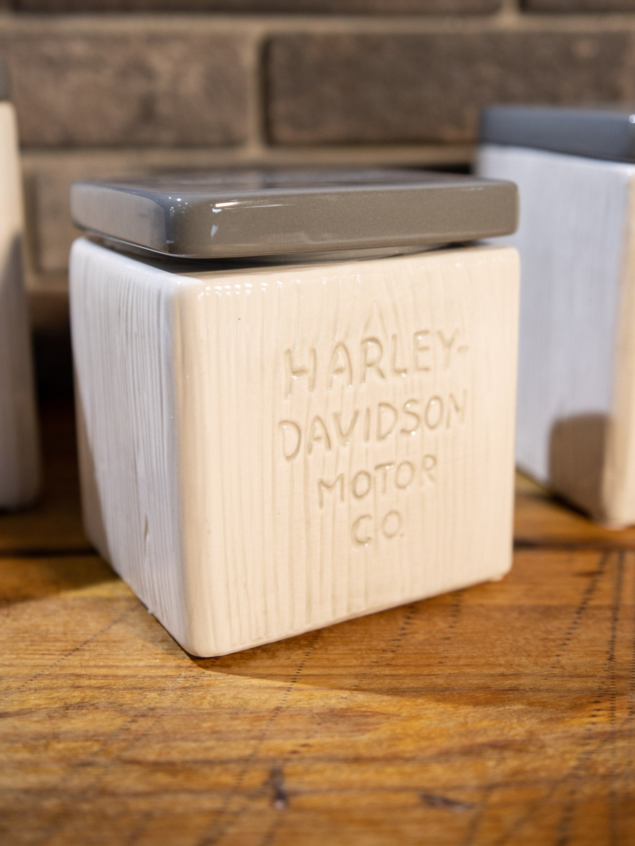 HarleyDavidson® HDMC Ceramic Canister Set HDL18612 Iron City